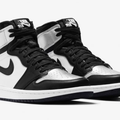 Wmns Air Jordan 1 Retro High OG 'Silver Toe'